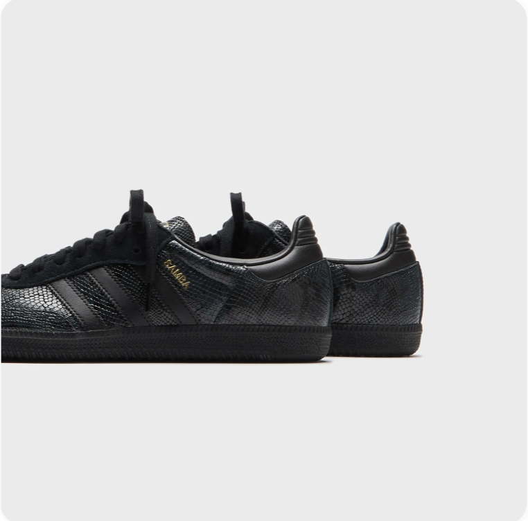 adidas Low-Top Sneakers – Textured Black with Gold-Tone Branding