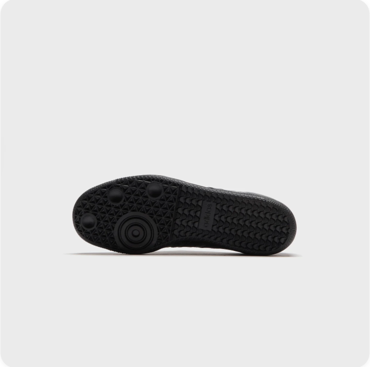 adidas Low-Top Sneakers – Textured Black with Gold-Tone Branding