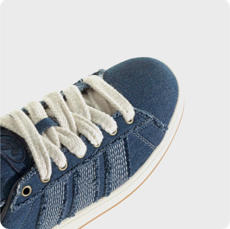 adidas Low-Top Sneakers – Navy with Textured Stripes & Frayed Detailing